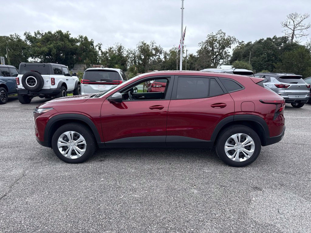 Used 2024 Chevrolet Trax LS FWD image 7