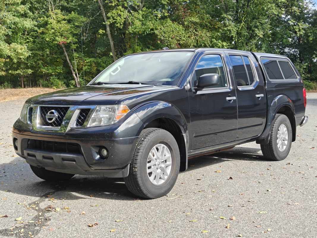 Used 2016 Nissan Frontier SV w/ SV Value Truck Package AWD/4WD image 3