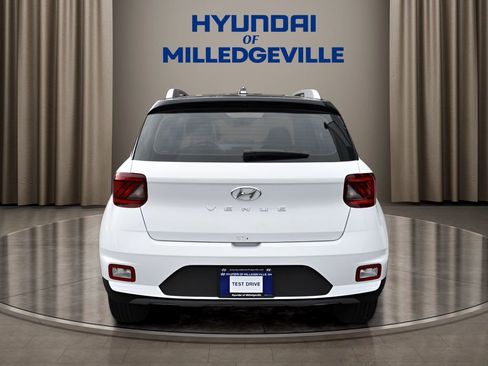 New 2026 Hyundai Venue SEL image 4