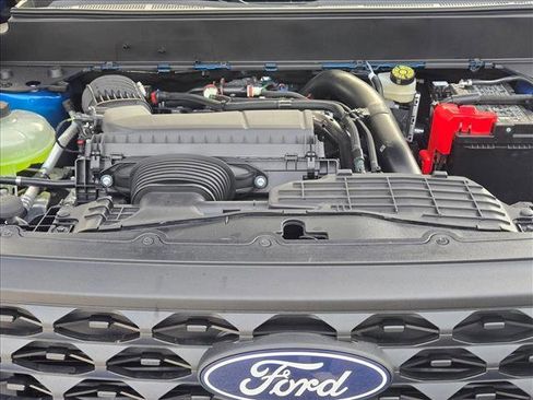 New 2026 Ford Maverick XLT AWD/4WD image 16