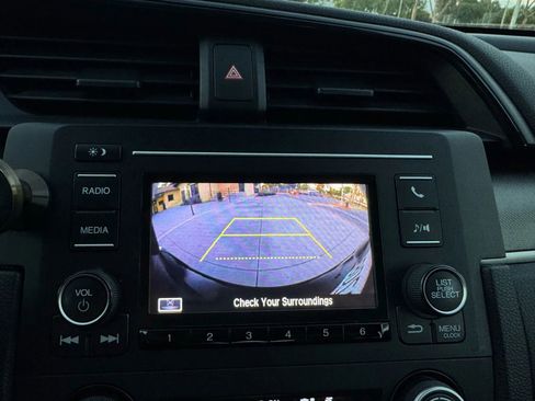 Used 2019 Honda Civic LX image 18