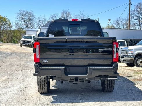New 2025 Ford F350 Platinum w/ FX4 Off-Road Package image 9