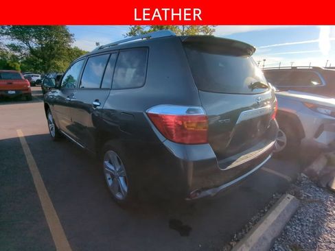 Used 2009 Toyota Highlander Limited w/ Extra Value Pkg 7 AWD/4WD image 4