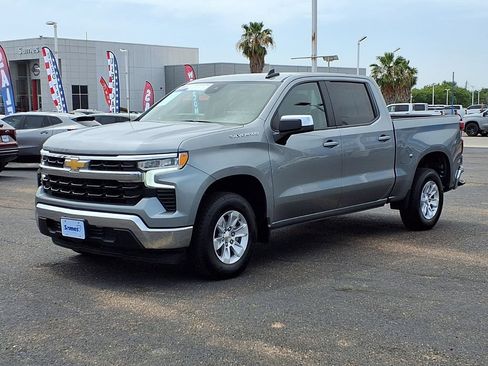 Used 2025 Chevrolet Silverado 1500 LT RWD image 3