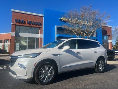 Used 2023 Buick Enclave Essence w/ Experience Buick Package