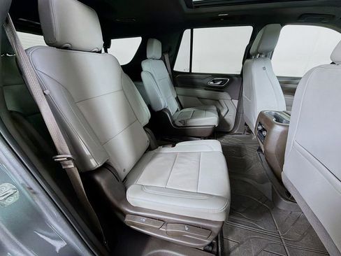 Used 2022 Chevrolet Tahoe Z71 w/ Luxury Package AWD/4WD image 26