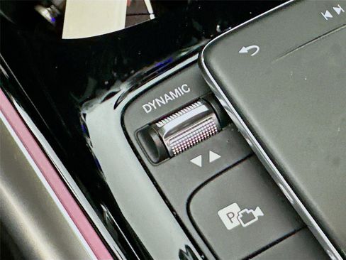 Certified 2023 Mercedes-Benz GLA 250 4MATIC image 21