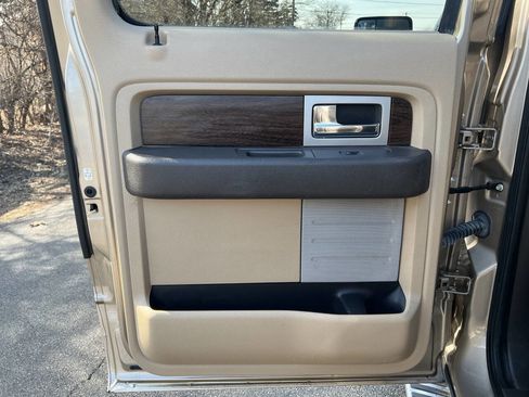 Used 2013 Ford F150 Lariat w/ Lariat Chrome Pkg image 19