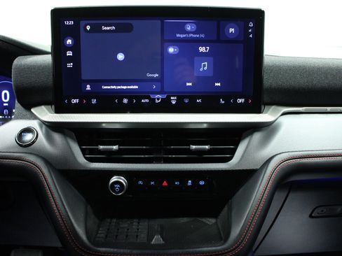 Used 2025 Ford Explorer ST image 23