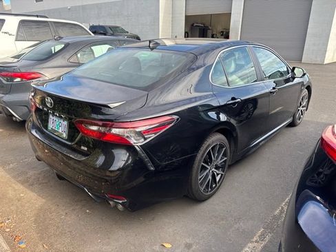 Certified 2023 Toyota Camry SE FWD image 2