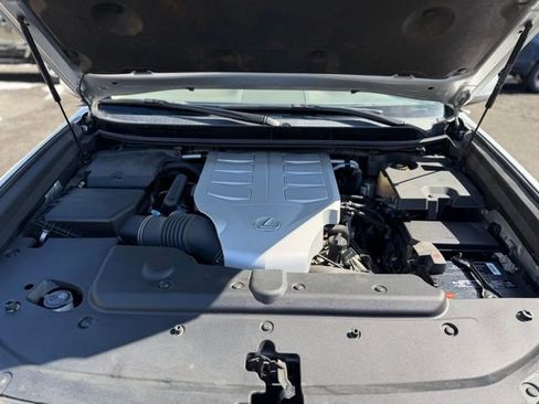 Used 2019 Lexus GX 460 Premium w/ Premium Package image 10