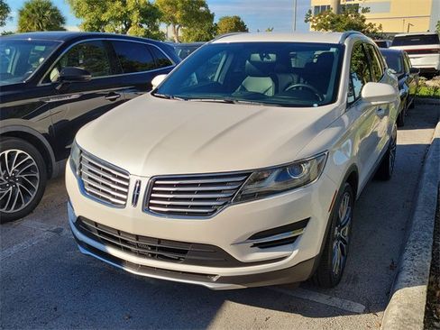 Used 2018 Lincoln MKC Premiere image 3