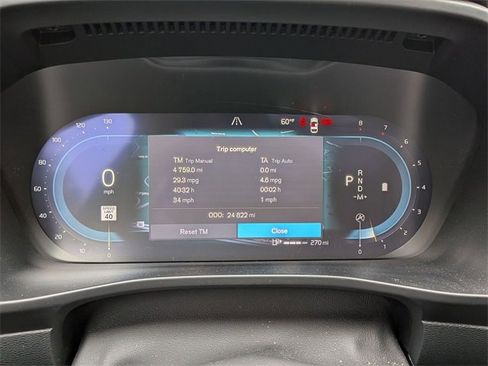 Certified 2024 Volvo XC40 B5 Ultimate w/ Climate Package image 17