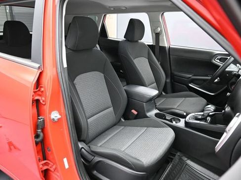 Used 2021 Kia Soul GT-Line FWD image 30