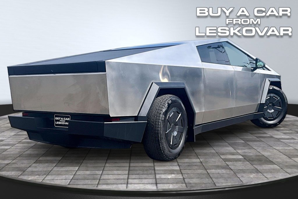 Used 2025 Tesla Cybertruck AWD Crew Cab image 12