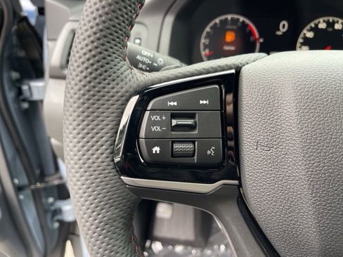 New 2026 Honda Ridgeline Black Edition image 17