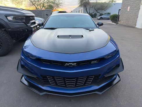 Used 2022 Chevrolet Camaro SS image 2