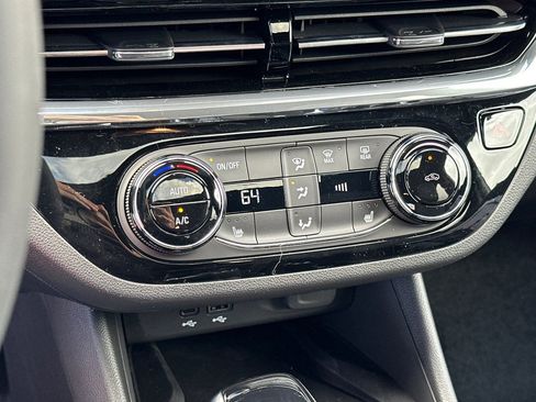 New 2026 Buick Envista Sport Touring w/ Convenience I Package image 19