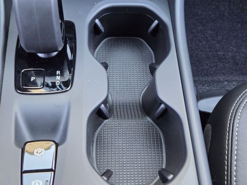 Certified 2025 Volvo XC40 B5 Core w/ Protection Package Premier image 29