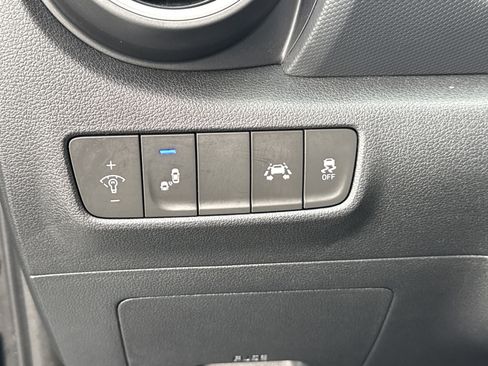 Used 2019 Hyundai Kona SEL image 38