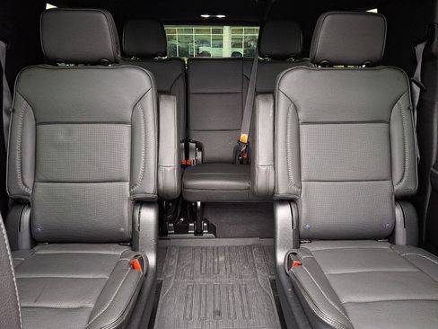 Used 2023 GMC Yukon XL Denali w/ Denali Reserve Package AWD/4WD image 19