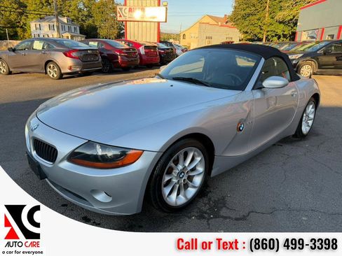 Used 2003 BMW Z4 2.5i image 3