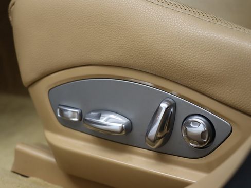 Used 2013 Porsche Panamera S w/ Premium Pkg Plus image 11
