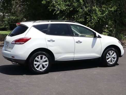Used 2012 Nissan Murano SV AWD/4WD image 4