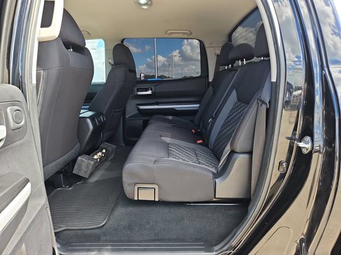 Used 2021 Toyota Tundra SR5 w/ SR5 Upgrade Package AWD/4WD image 13