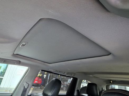 Used 2019 Toyota Highlander Limited image 8