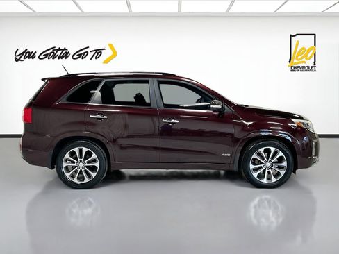 Used 2014 Kia Sorento SX w/ 3rd Row Package image 4