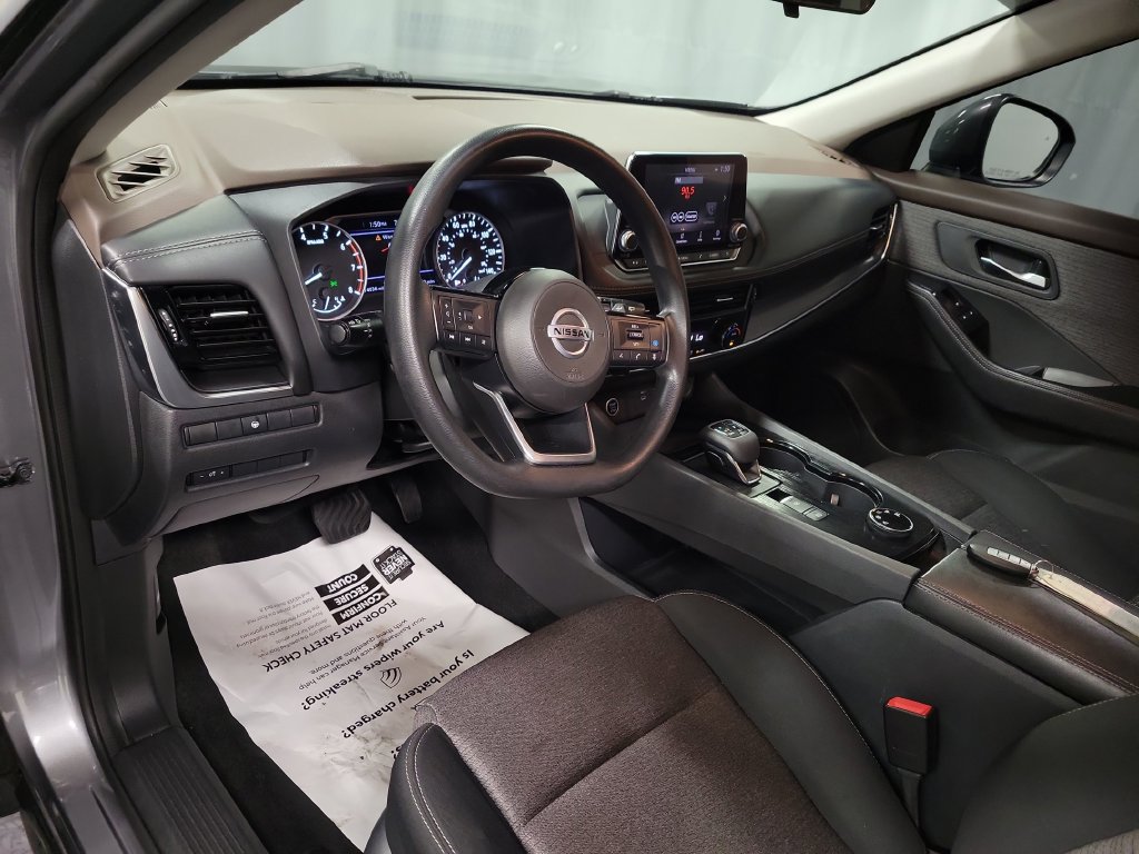Used 2021 Nissan Rogue SV AWD/4WD image 16