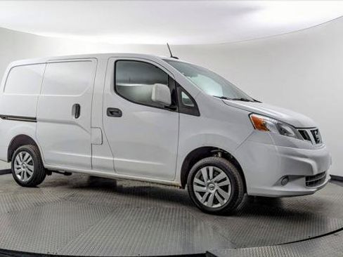 Used 2020 Nissan NV200 SV w/ Back Door Glass Package image 11