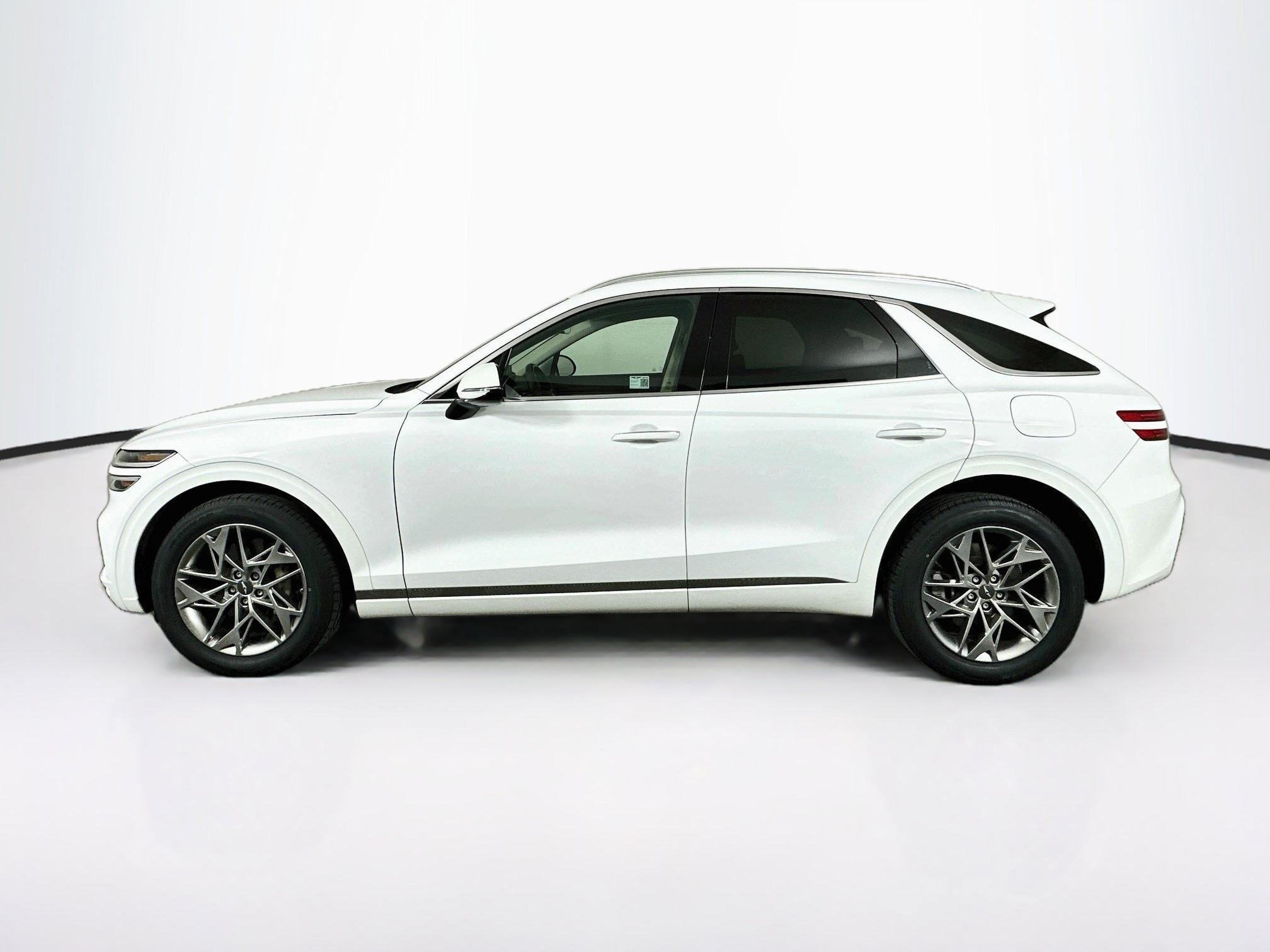 Used 2025 Genesis GV70 2.5T AWD/4WD image 4