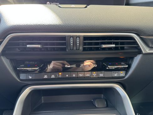 Used 2024 MAZDA CX-90 Plug-In Hybrid w/ Premium Pkg image 20