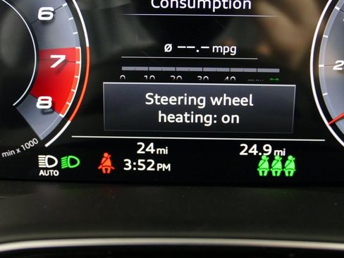 New 2026 Audi SQ8 Premium Plus image 18