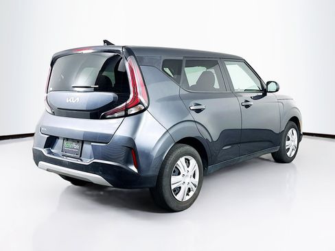 Used 2023 Kia Soul LX FWD image 9