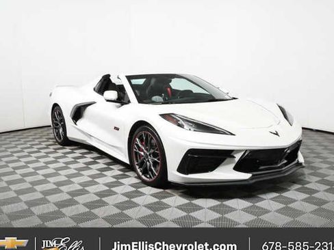 Used 2023 Chevrolet Corvette Stingray Premium Conv w/ Z51 Performance Package RWD image 22