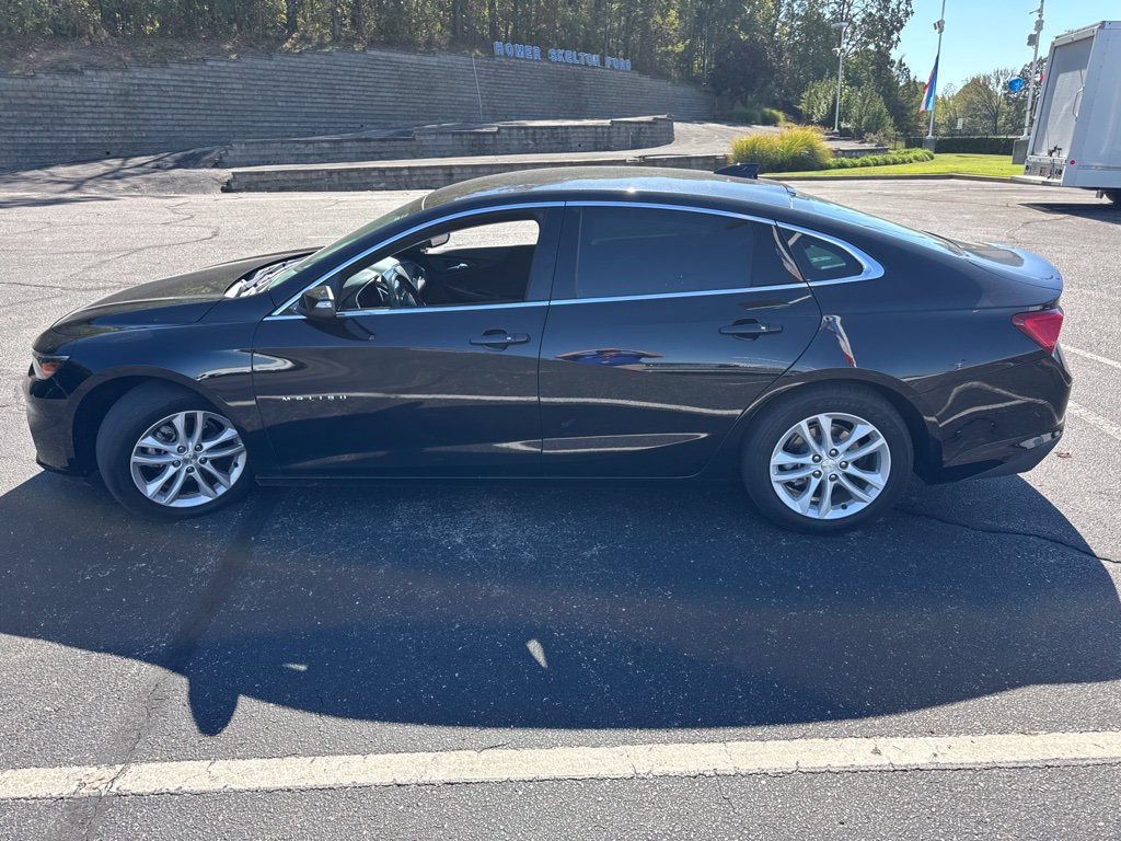Used 2018 Chevrolet Malibu LT w/ Driver Confidence Package FWD image 7