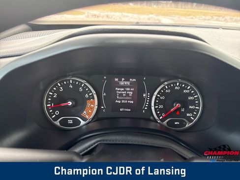 Used 2023 Jeep Renegade Latitude image 17