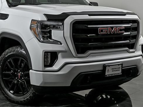 Used 2022 GMC Sierra 1500 Elevation AWD/4WD image 2