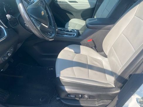 Used 2018 Chevrolet Equinox Premier AWD/4WD image 12