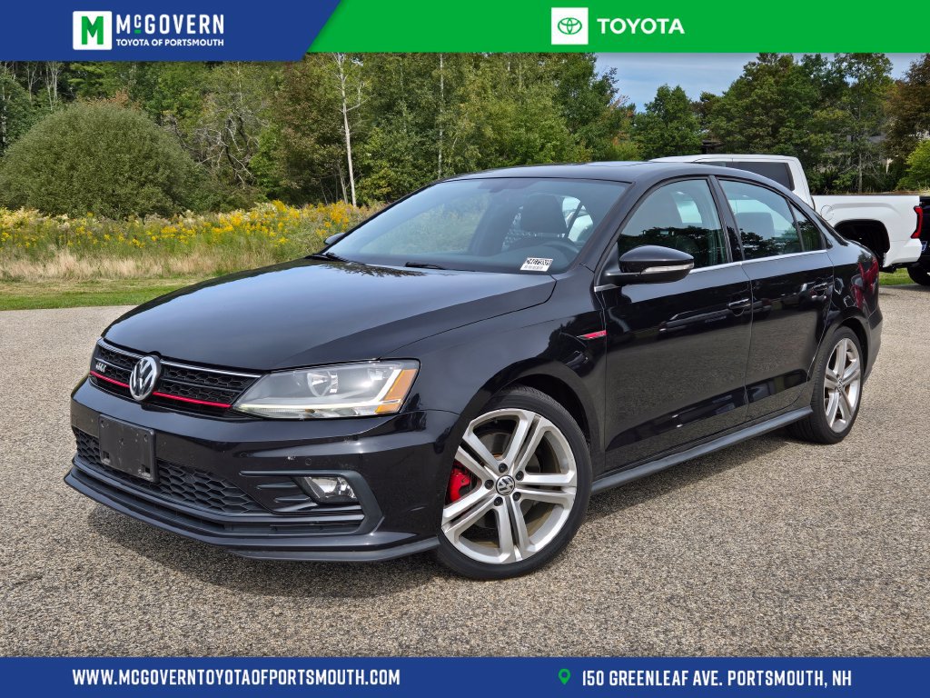 Used 2017 Volkswagen Jetta GLI FWD image 1