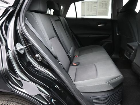 Used 2024 Toyota Venza LE AWD/4WD image 23