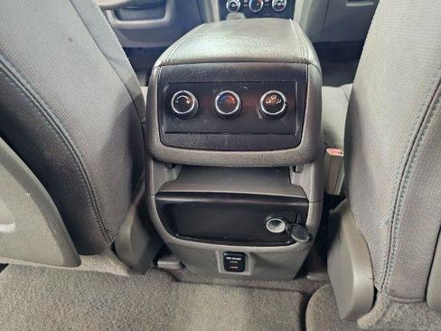 Used 2016 Chevrolet Traverse LT w/ Style and Technology Package FWD image 35