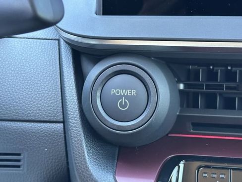 New 2026 Toyota Prius Plug-In Hybrid FWD image 17