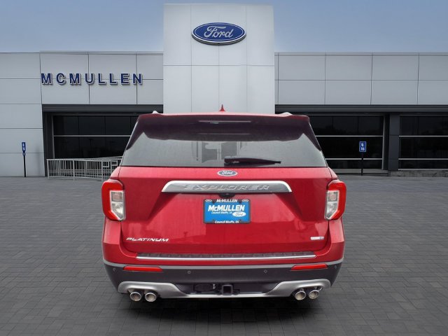 Certified 2020 Ford Explorer Platinum w/ Premium Technology Package AWD/4WD image 4