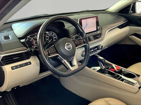 Used 2022 Nissan Altima 2.5 SL FWD image 16