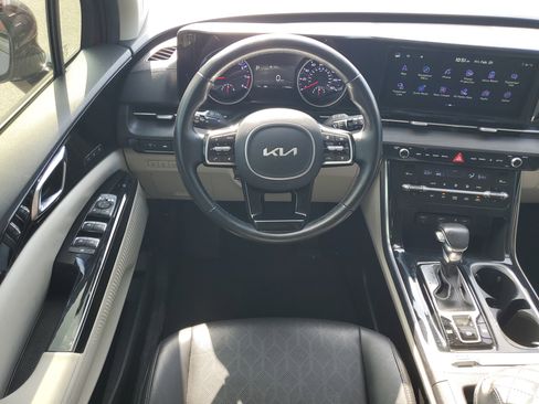 Used 2022 Kia Carnival SX image 34