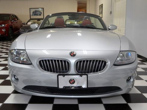 Used 2005 BMW Z4 3.0i RWD image 4